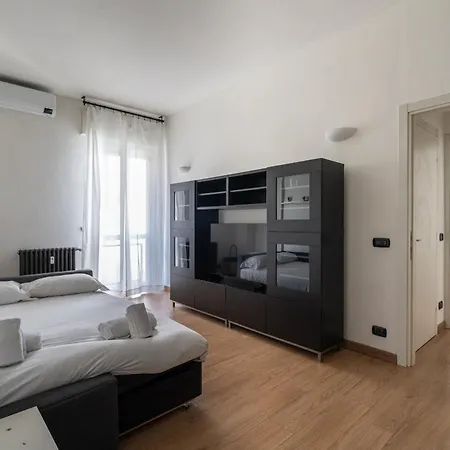 Maciachini Apartment Milan