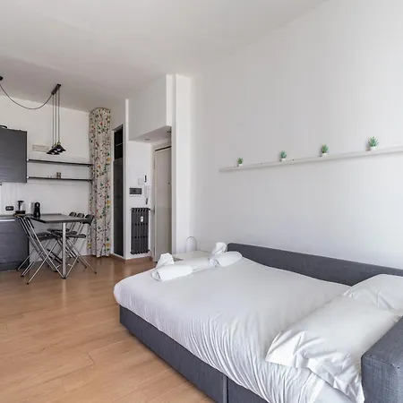 Appartement Maciachini Milaan