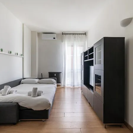 Appartement Maciachini Milaan